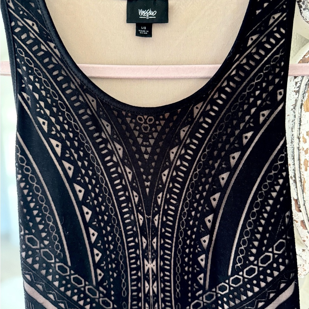 Black Patterned Sleeveless Top - image 7